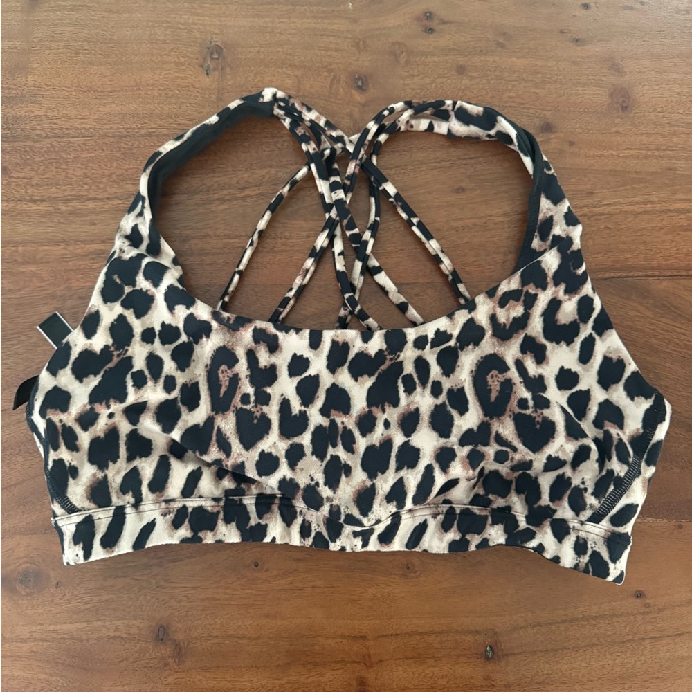 VS Sport Leopard Sports Bra